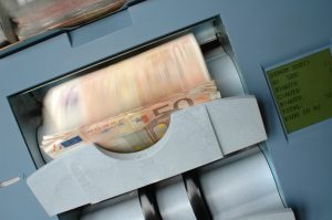 Milloin veronpalautukset maksetaan?